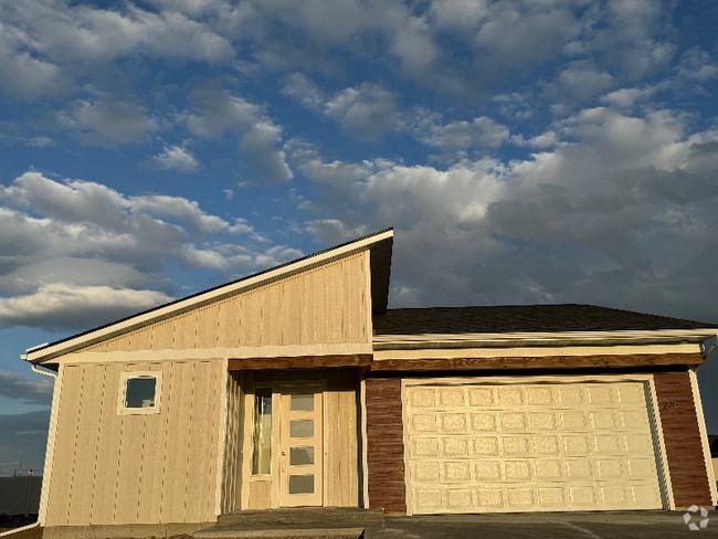 Building Photo - 226 Kinross Ct Rental