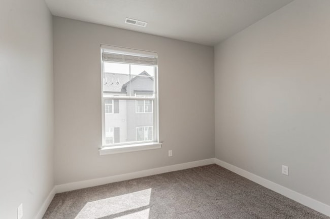 Photo - Riverton Condo