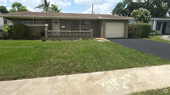 Building Photo - 8430 NW 25th Ct Rental