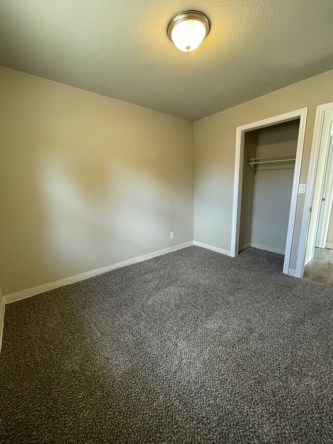 Photo - 2413 24th St