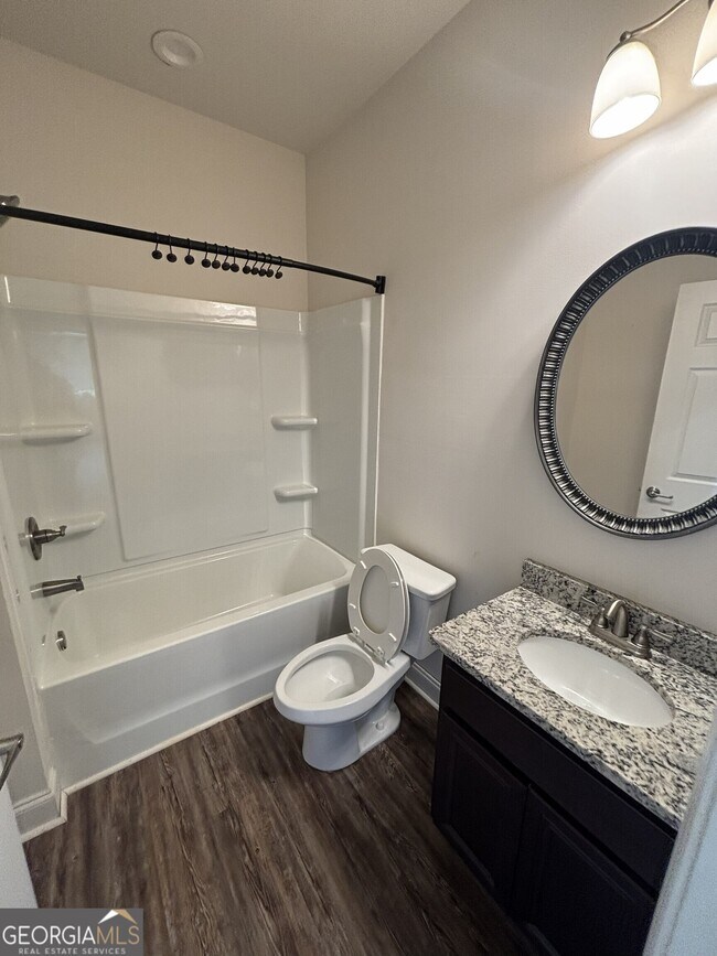Photo - 2467 Smith Rd
