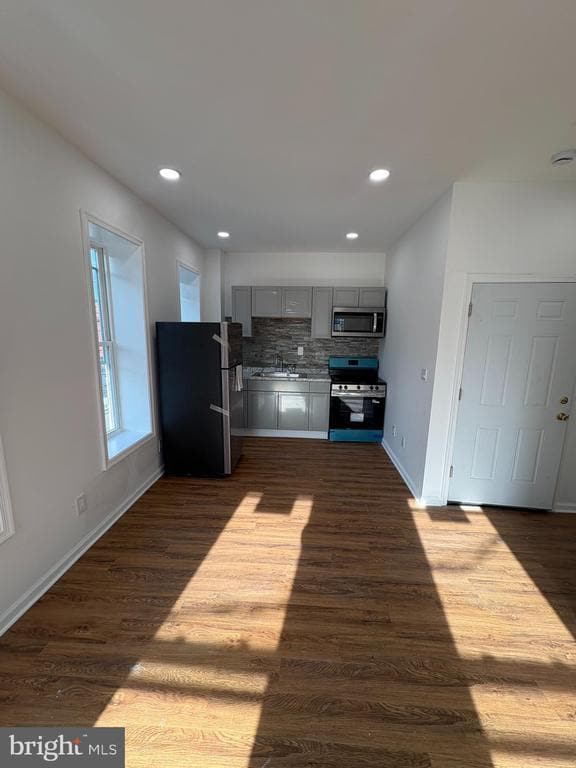 Photo - 547 N 8TH St