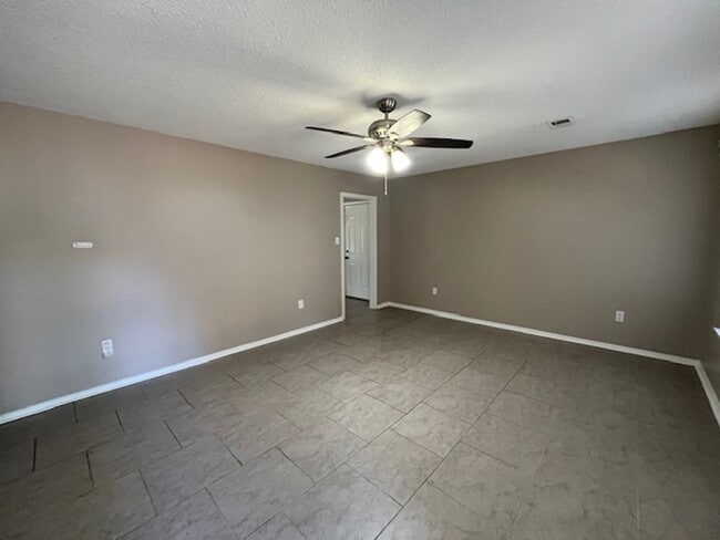 Photo - Renovated 3 Bedroom 1 Bath Home for Rent!!