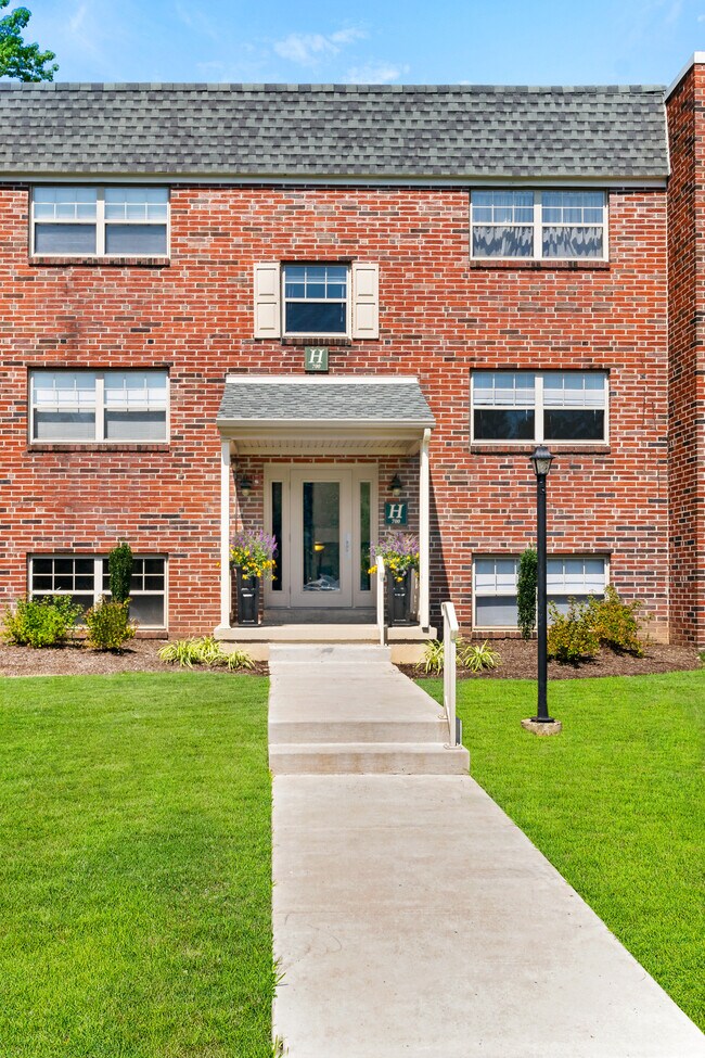Font Hill Apartments