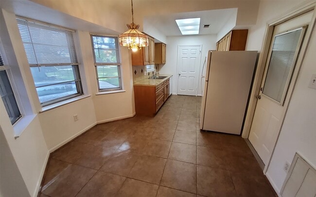 Photo - 2121 Redwood St