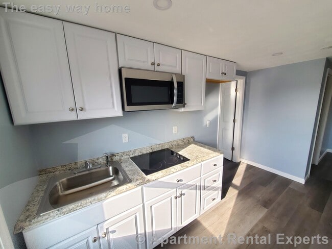 Building Photo - 289 Fellsway W Unit #1