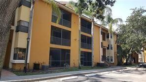 Building Photo - 3859 Coral Tree Cir Unit 302