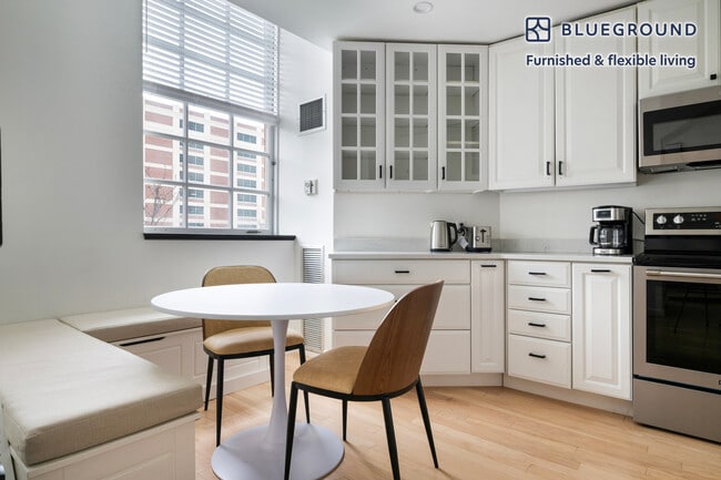 Photo - 106 13th St Unidad FL3-ID1301