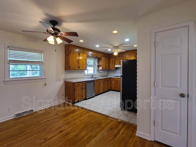 Photo - 204 Mt Pleasant Blvd