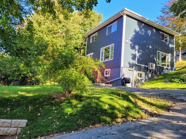 Building Photo - 7 Williams Heights Extension Unit 1