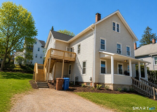Building Photo - 708 Howe Ave Unit 708