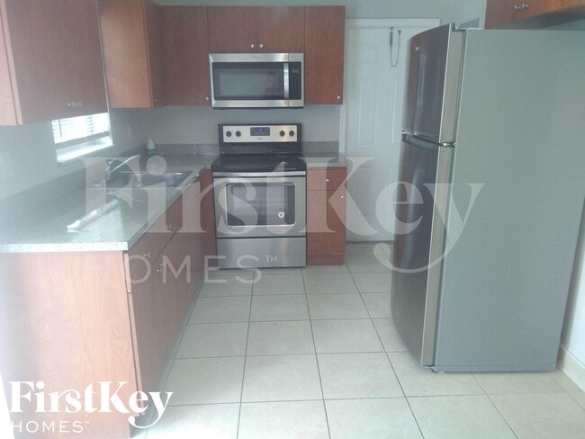 Photo - 3740 NW 4th Pl