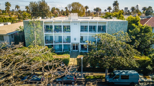 Photo - 516 San Vicente Blvd Unidad # 208