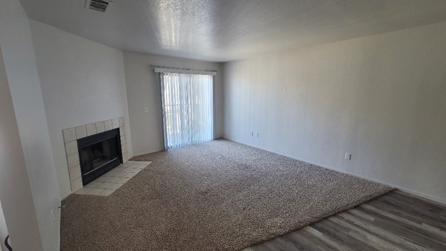Building Photo - 824 S Norma St Rental
