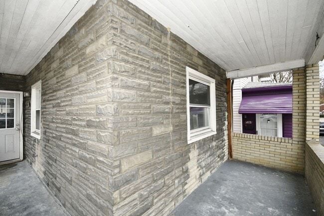 Photo - 4 Bedroom Home Available Now! Section 8 Considered!!