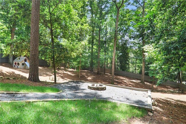 Photo - 1254 Moores Mill Rd NW