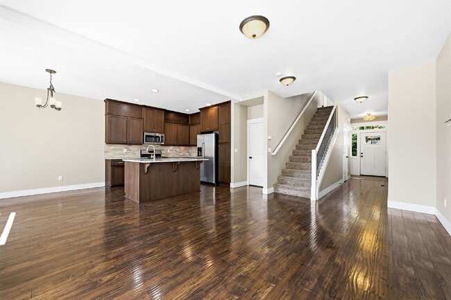 Photo - 3 Bed, 2.5 Bath Townhome Centrally Located– Bend, OR