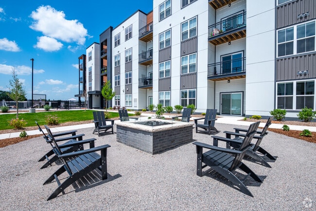 Fire Pit Lounge
