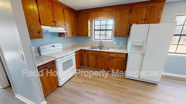 Photo - 125 Nann St