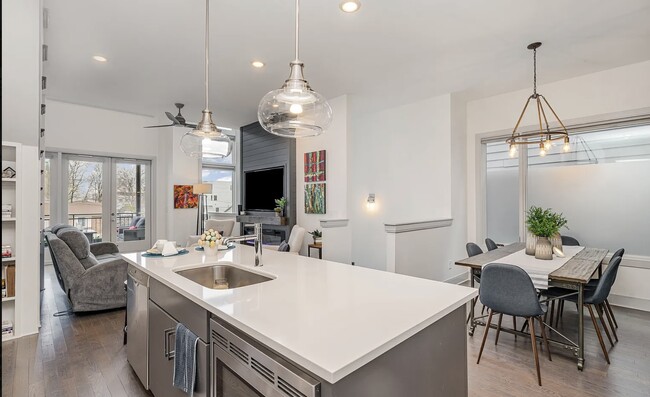 Photo - 1011A Southside Ave Unidad Edgehill