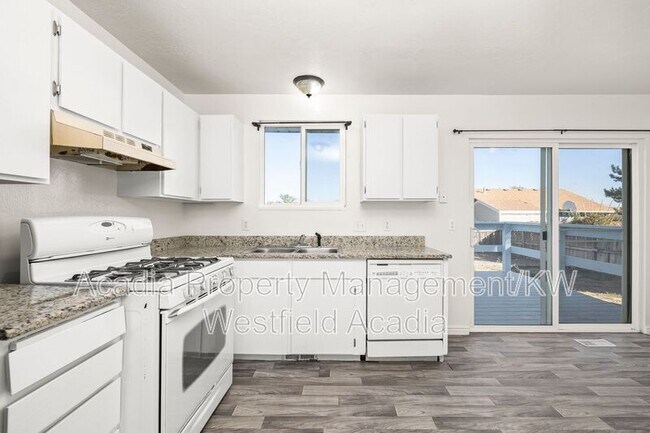 Photo - 6585 S 5135 W