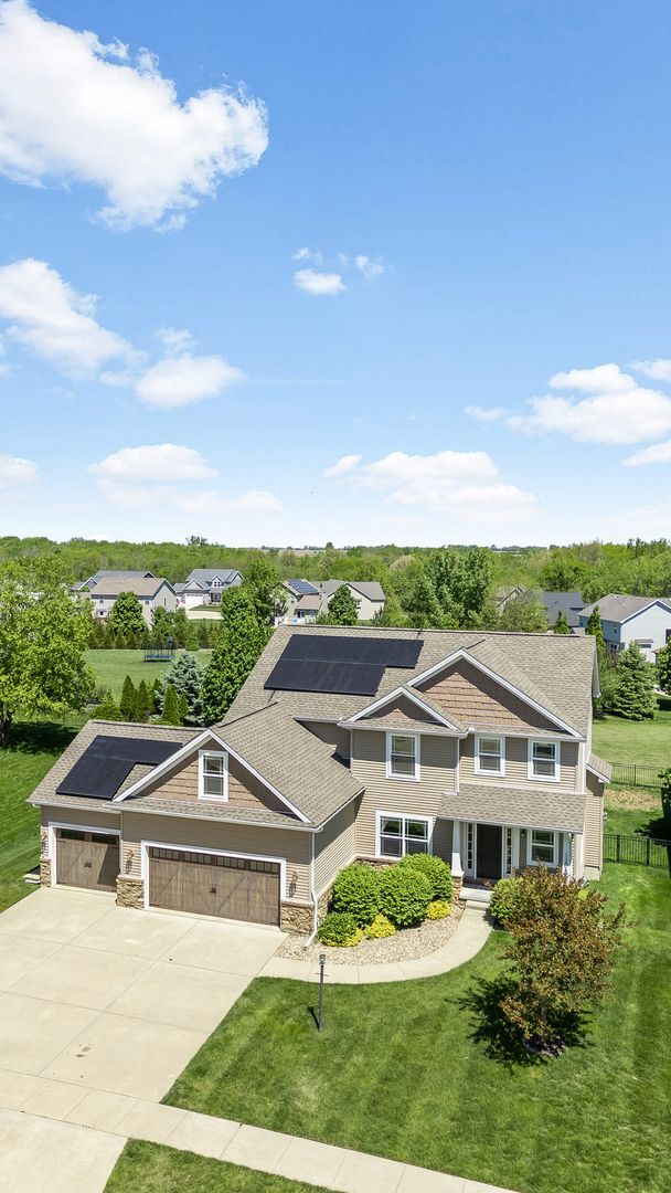 Photo - LUXURY 5 BEDROOM HOME AVAILABLE IN MAHOMET