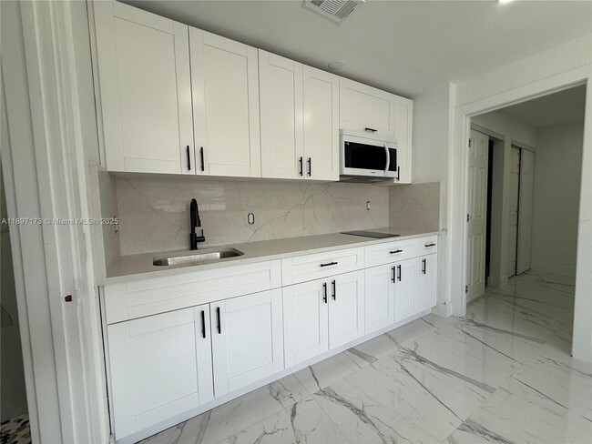 Photo - 9824 SW 26th Terrace Unit 2