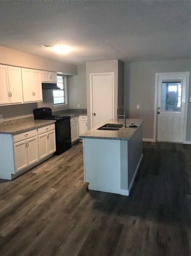 Photo - 121 La Laja Dr