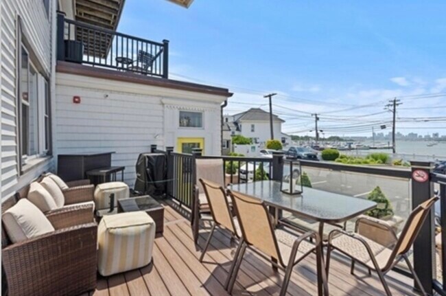 Photo - 600 Shirley St Unit 1