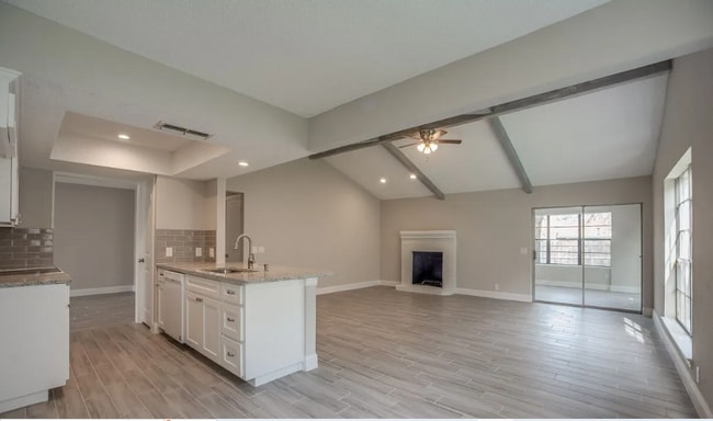 Beautiful, remodeled home - 2311 Blackhaw Ct