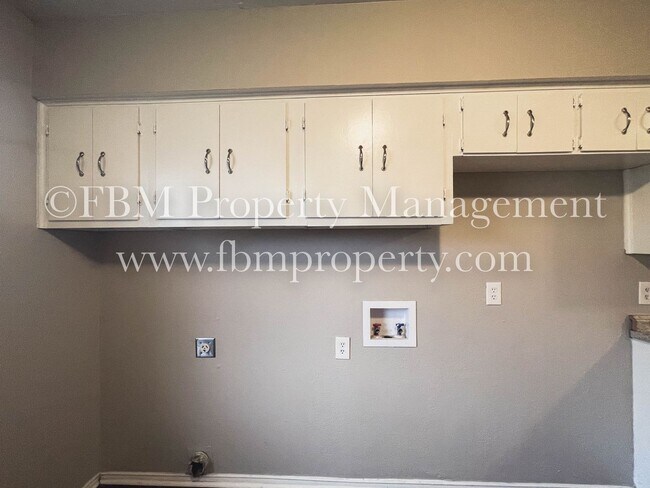 Photo - 1509 S Hall St Unit A