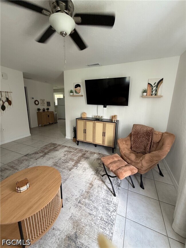 Photo - 525 SE Van Loon Terrace