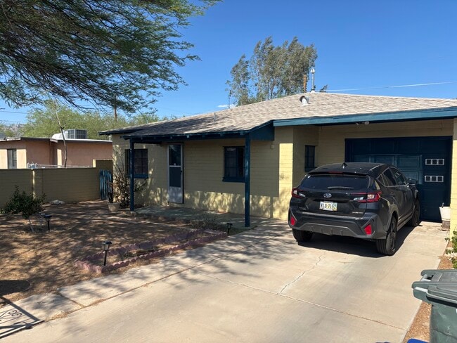 Photo - 2926 N Mitch Dr House