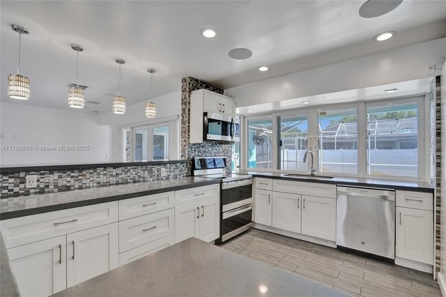 Photo - 9240 SW 54th St House