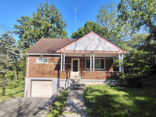 Building Photo - 2166 Clara St