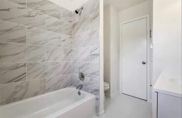 Photo - 1529 E King St