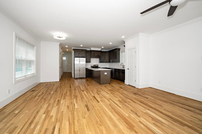 Photo - 3809 Burt Dr