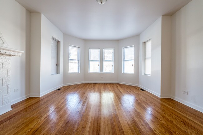 Photo - 10719 S Calumet Ave