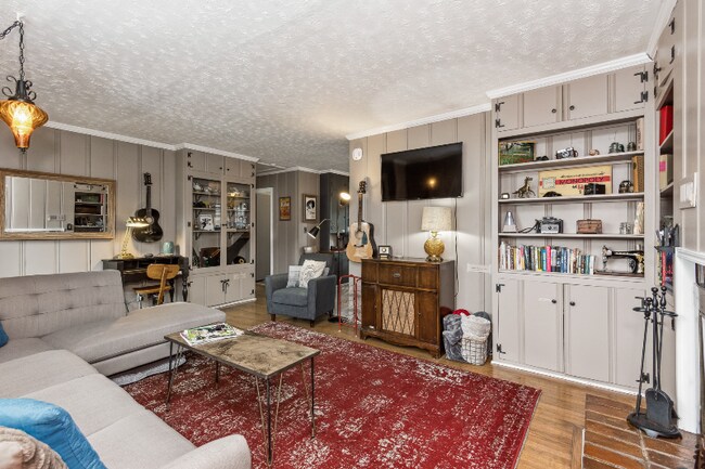 Photo - 2808 McCampbell Ave