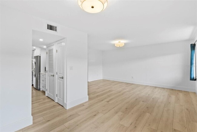 Photo - 4920 Locust St NE Unit 104