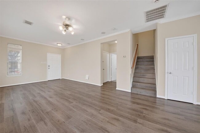 Photo - 8118 Barnes Ridge Ln