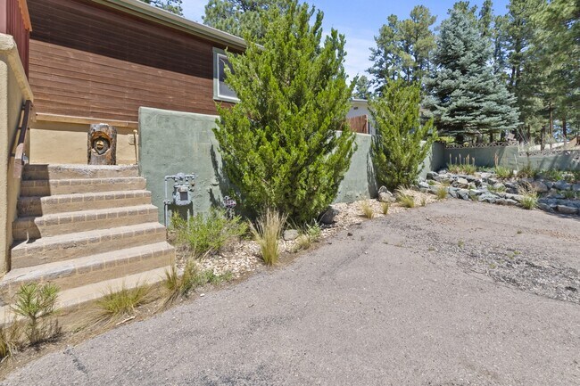 Photo - 307 Heath Dr Unit 1
