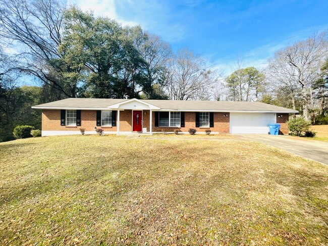 ** 4 bed 2 bath located in Prattville ** C... - ** 4 bed 2 bath located in Prattville ** C... House