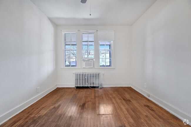 Building Photo - 3915 7th St NE Unit #2 Rental