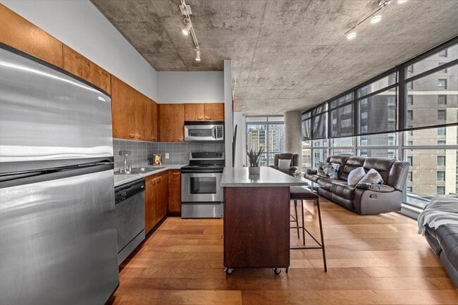 179 George St Unit 603
