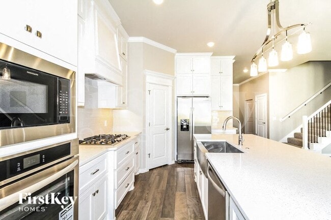 18609 Austin Pl