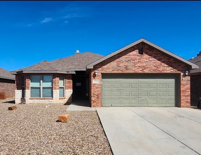 Building Photo - 3 bed 2 bath 2 car garage in Lone Star Trails!