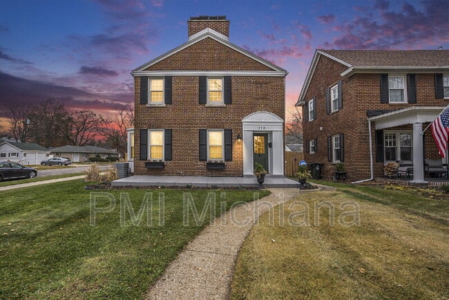 Building Photo - 318 E Angela Blvd