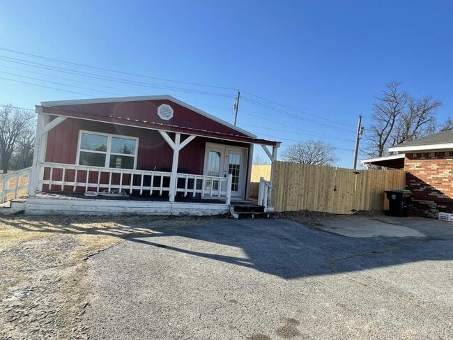 Building Photo - 1539 N Heritage Ln