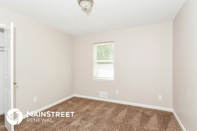 Photo - 520 Valley Creek Rd SW